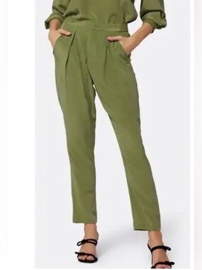Joie Salima 100% Silk Pleated Tapered Pants Loden Green Size 6 NWT